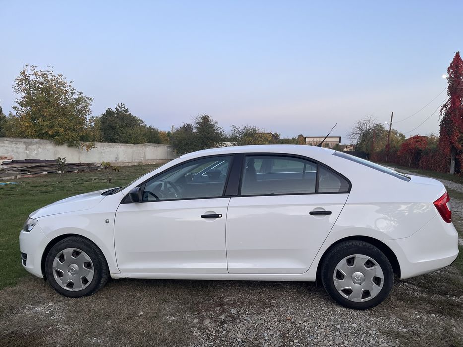 Skoda Rapid 1.6 TDI (105 cp)