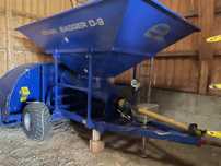 Bagger grain cu machine de unload