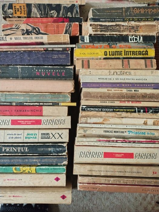 Cărți vechi lot mare 94 bucăți de anticariat