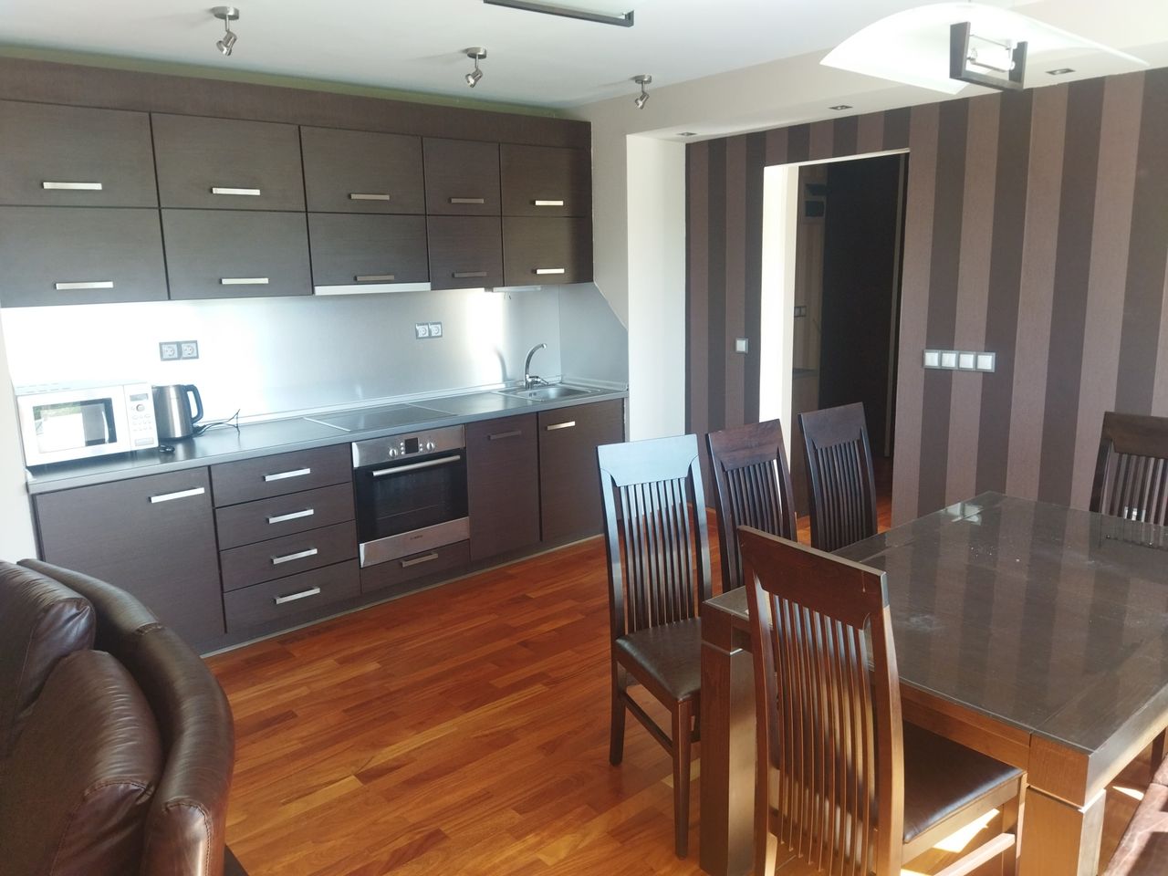 Продава се Тристаен апартамент в Смолян, Невястата - 127 кв.м за 1000 €/кв.м - Снимка #3