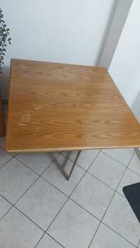 Vand masa din lemn plianta / extensibila cu scaune incluse
