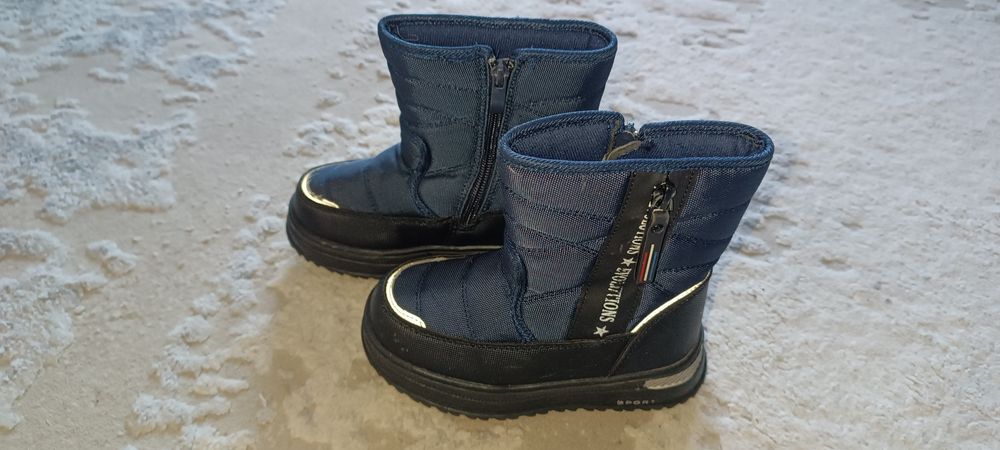 Продам детские сапожки зима