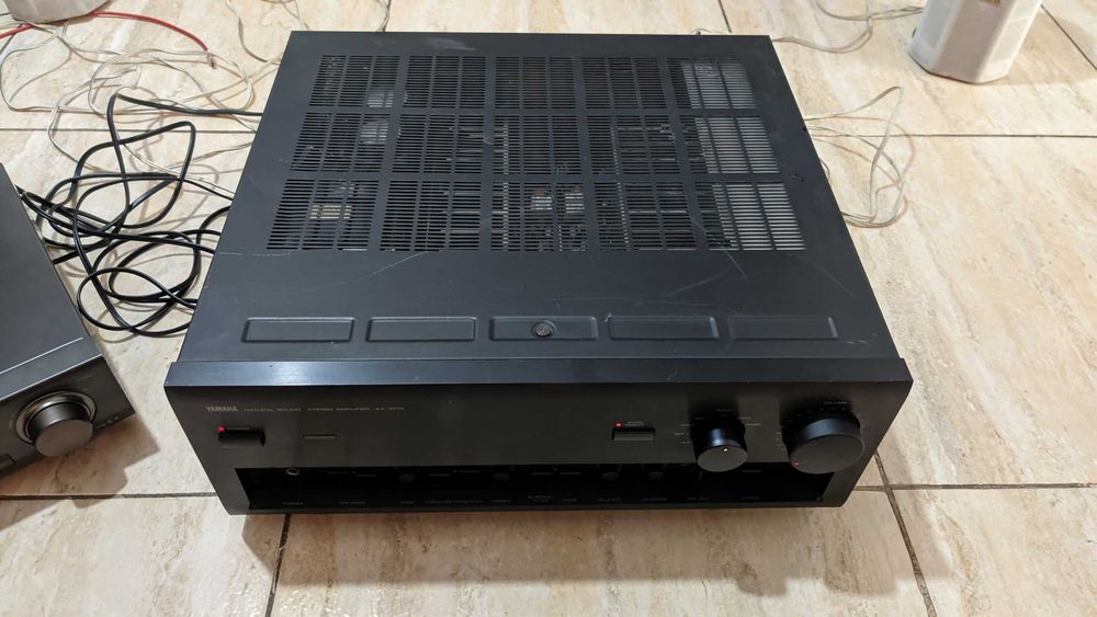 Amplificator Yamaha AX-1070 sau Yamaha AX-930, cu test video. Cititi!
