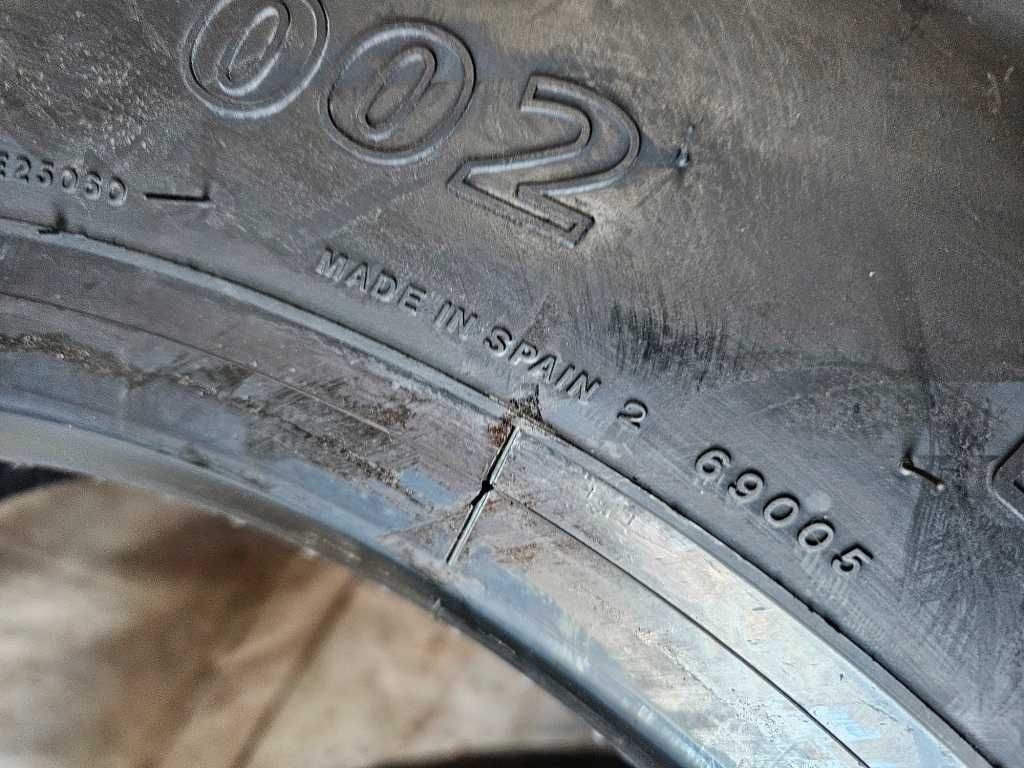 2 Нови товарни гуми 265/70R19.5 Bridgestone R-Steer 002 140M DOT2024