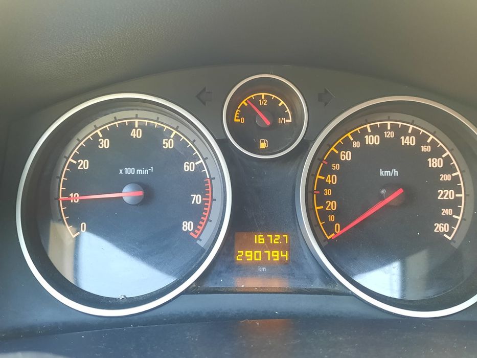 Vând Opel Astra H