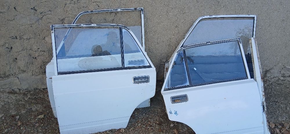 vaz 2107 zapchaslari kapot
