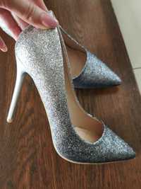 Pantofi stiletto argintii