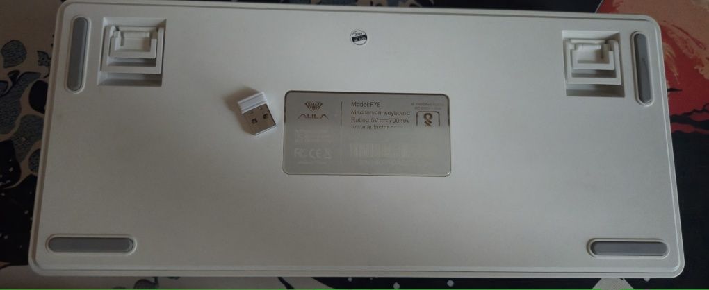 Игровая беспроводная клавиатура