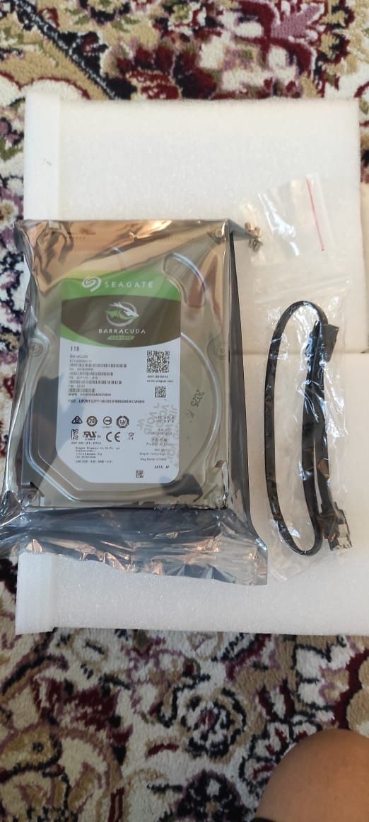 Жесткий Диск Seagate Barracuda. Новый
