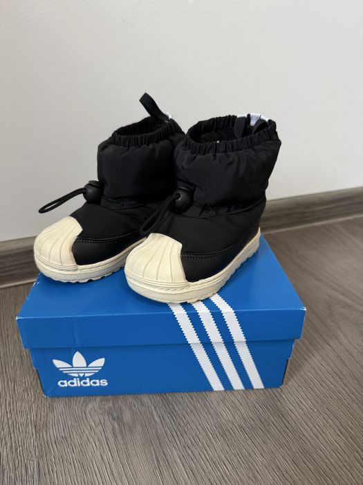 Детски апрески Adidas