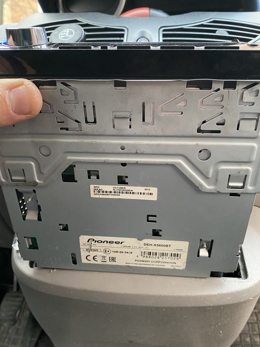 Casetofon Pioneer Bluetooth