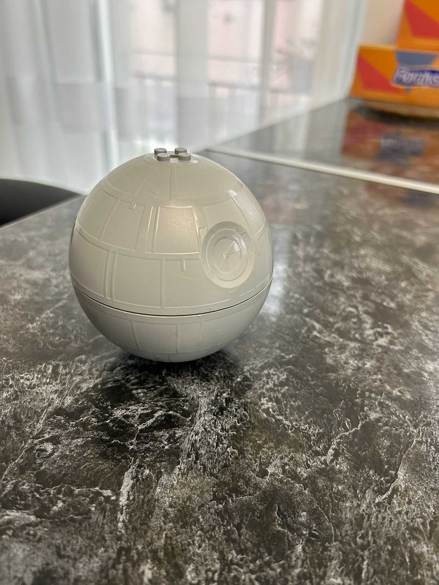 Lego Death Star + o figurina Mandalorian