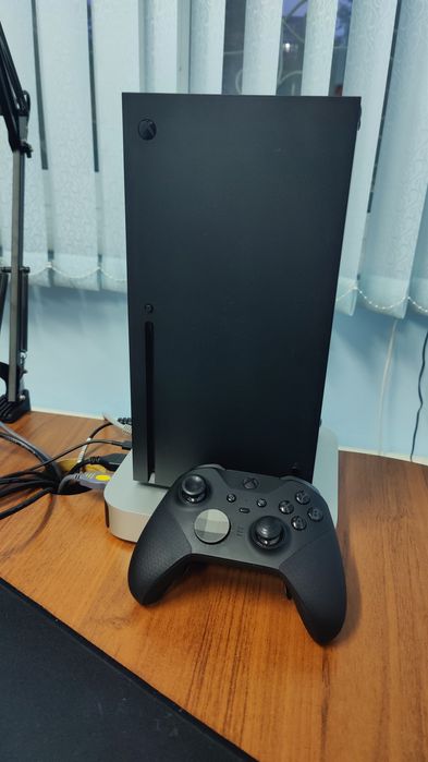 Xbox Series X + Elite Controller 2