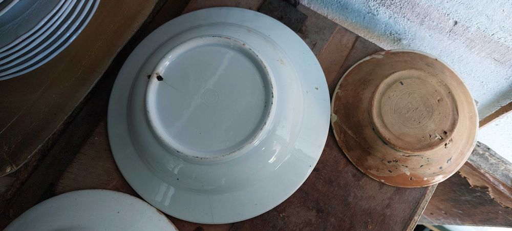 farfurii pictate  si stergare vechi