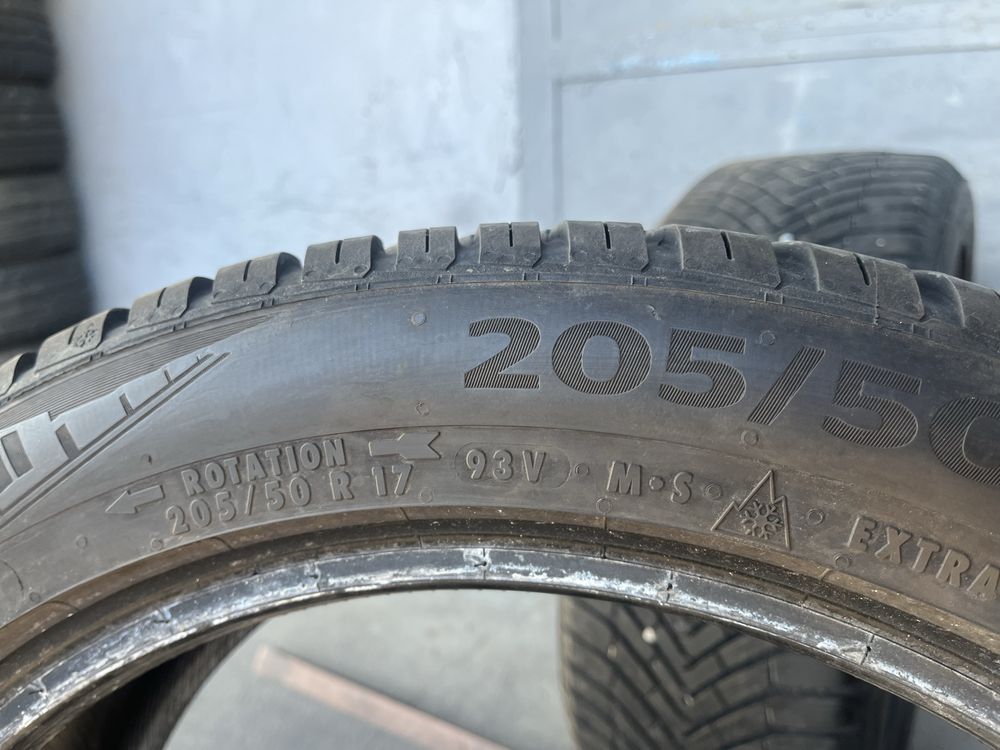 2 бр. всесезонни гуми 205/50/17 Continental DOT 4420 5,5 mm