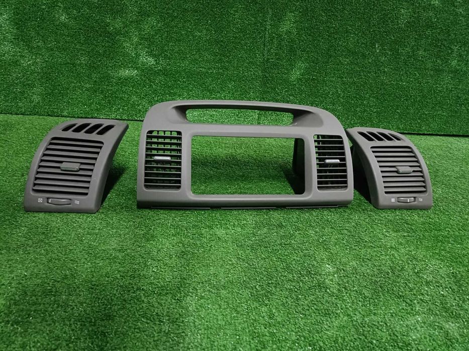 Оригинальный дефлектор от Toyota Camry 30 35