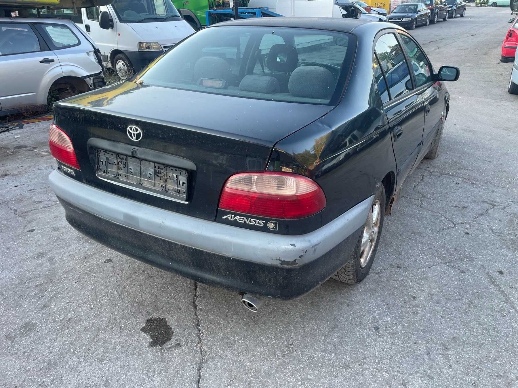 Toyota Avensis 2.0i / Тойота Авенсис 2.0 бензин 2001 година на части