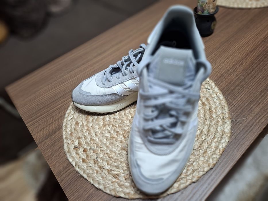 Страхотни мъжки маратонки в сиво-бежовата гама