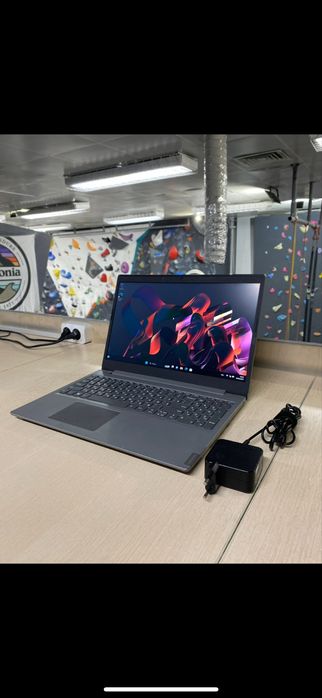 Продам мощный ноутбук lenovo в хорошем состоянии