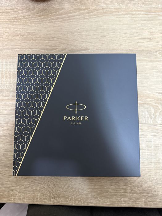 Stilou Parker cu agenda