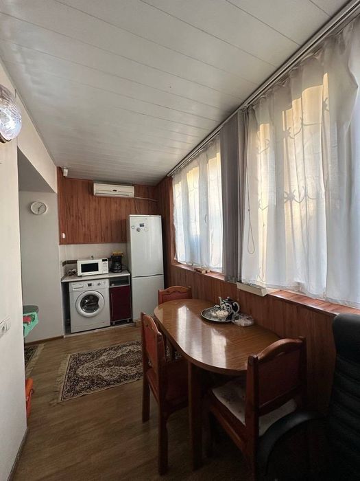 Продаётся 4- комнатная квартира Ц4