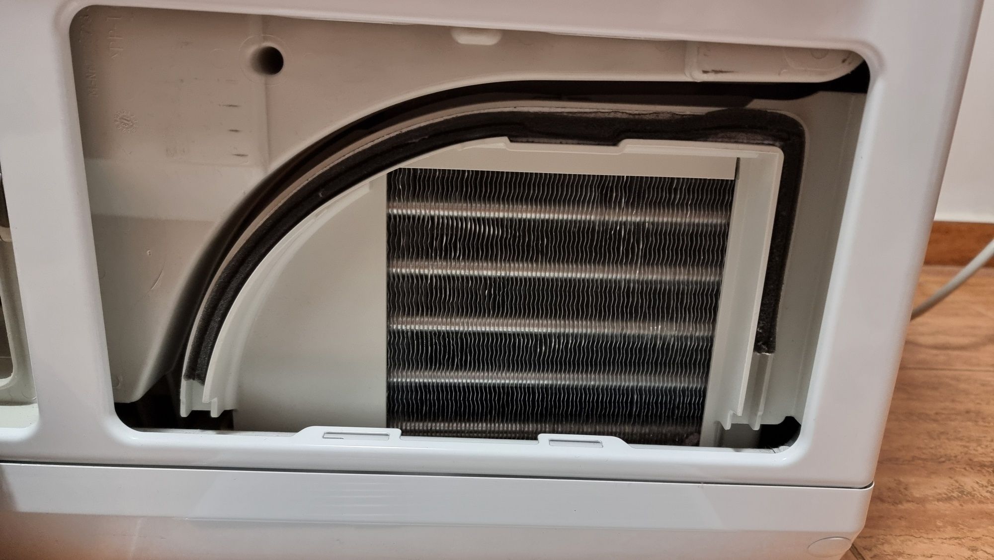Сушилня с термопомпа Miele T8861 WP