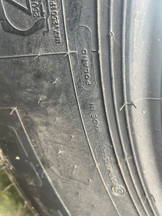 Anvelope michelin buldoexcavator