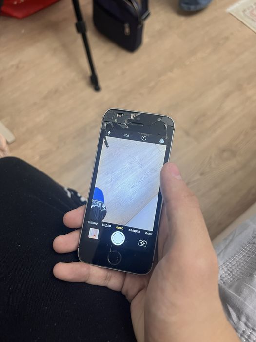 Iphone 5s, экран разбит, работает