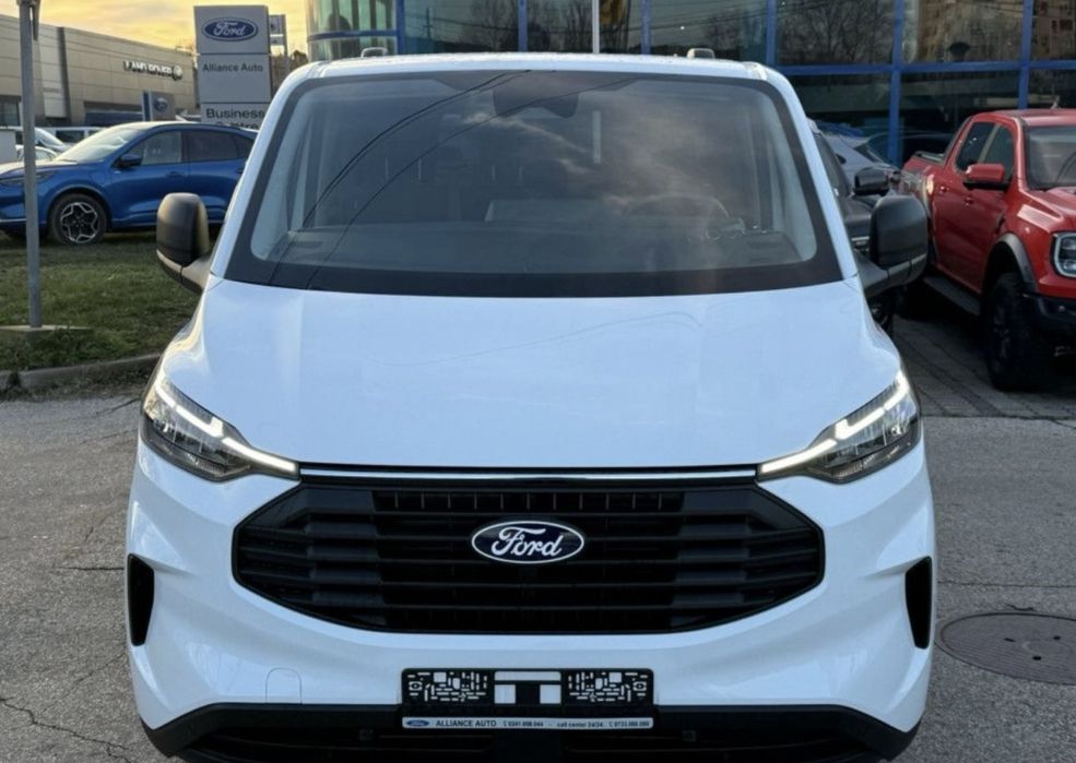 Ford tranzit custom pentru inchiriat/ rent a car/ cu sofer/ fara sofer