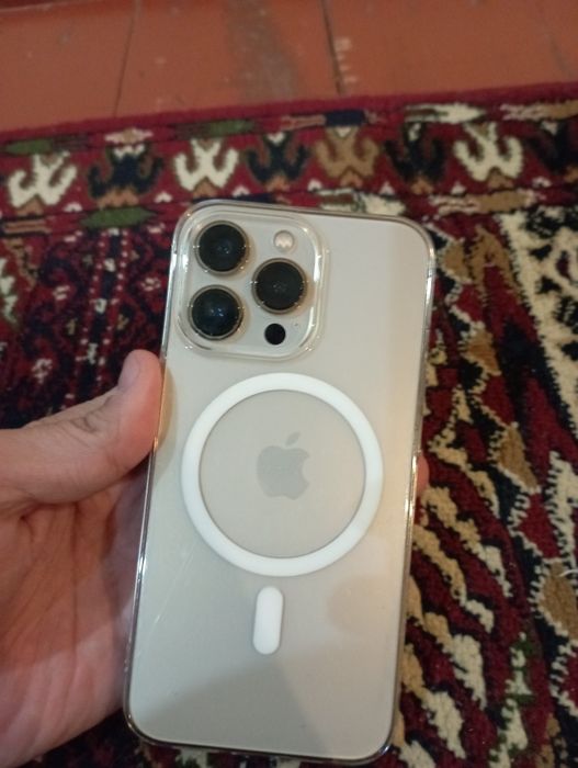 Iphone 13pro satiladi sroshno