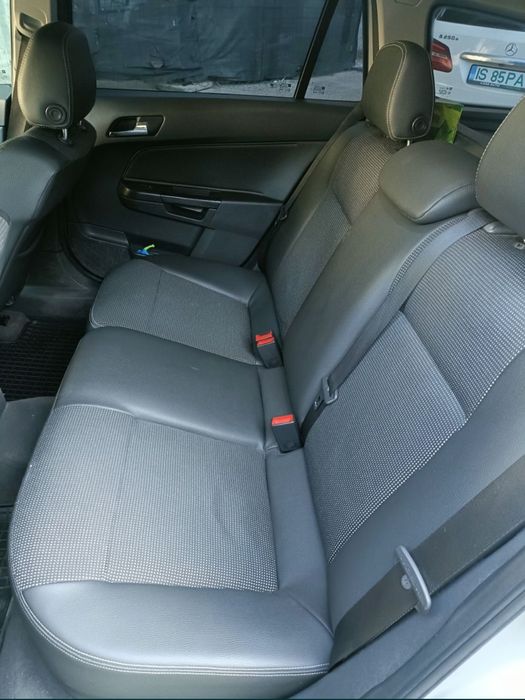 Opel Astra H 1.9 diesel 120 cai buton Sport