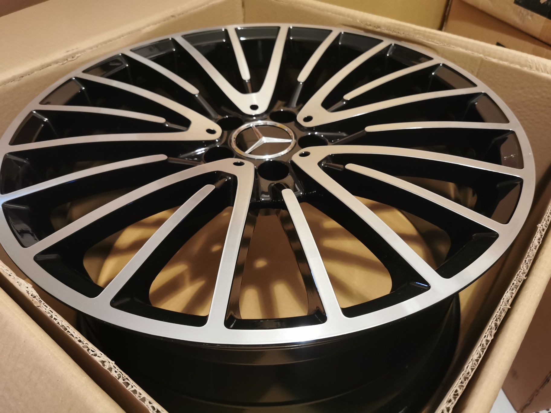 Vand jante de aliaj pentru Mercedes pe 20 marca Rc wheels