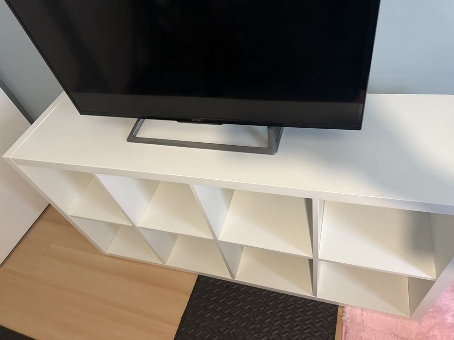 ТВ шкаф / етажерка IKEA KALLAX – 8 отделения