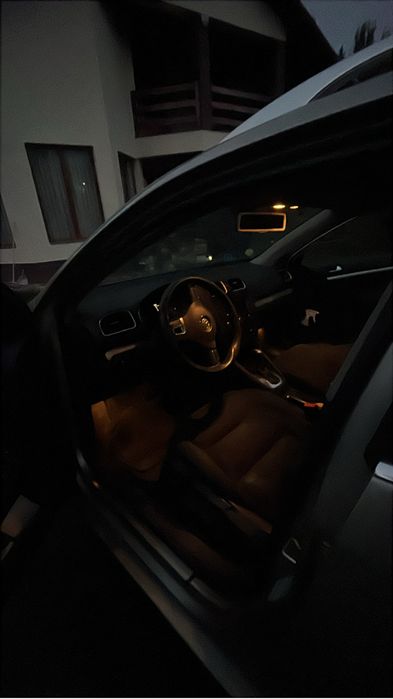 Volkswagen Golf VI