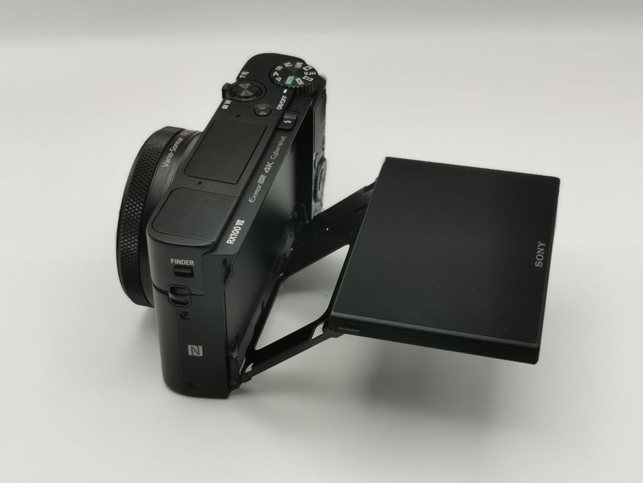 Nou full box camera compactă Sony rx100 VII + bonus