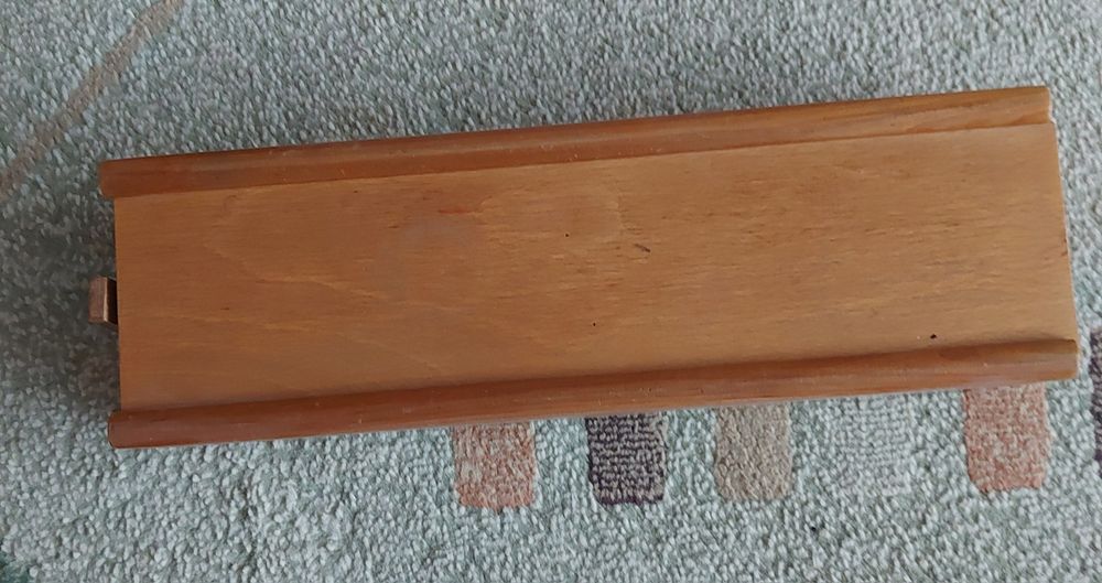 Joc remi, cutie din lemn, stare foarte buna