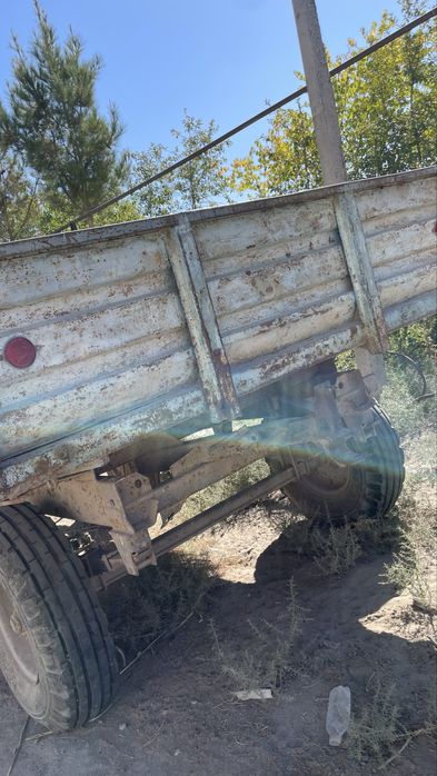 Traktor prisep. Holati yaxshi .