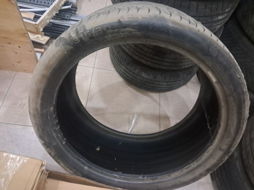 Продаю шину на BMW X5 X6