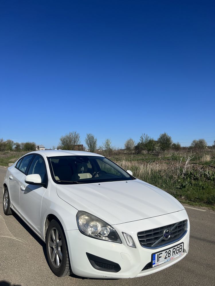 Volvo S60 D3 2011