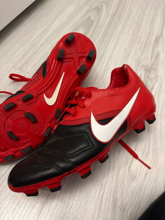 Бутонки nike 37.5 номер