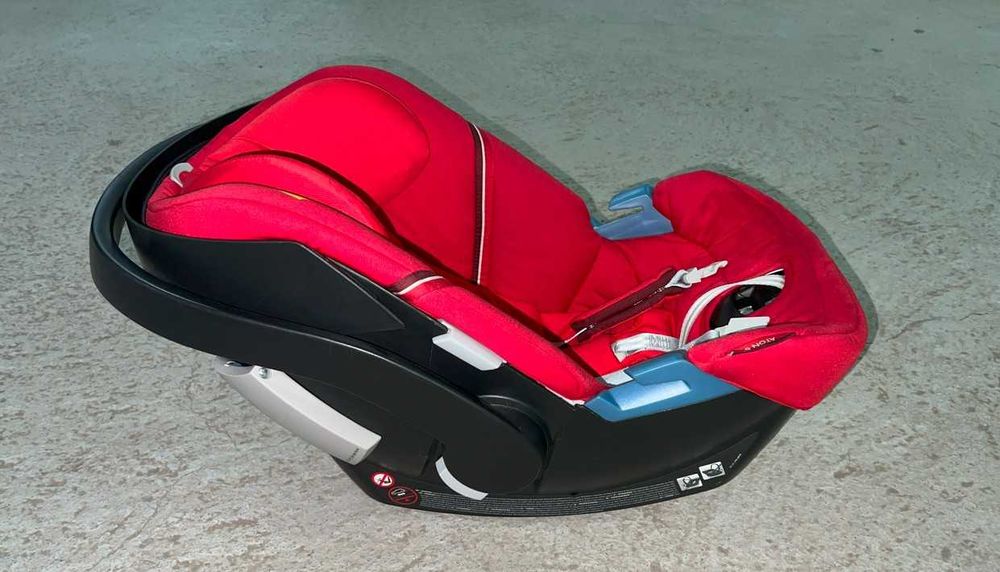 Стол за кола Cybex Aton 5. Група 0+ (0-13 кг.) + База за стол за кола