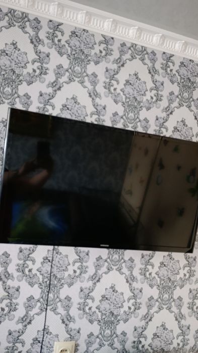 Продам телевизор