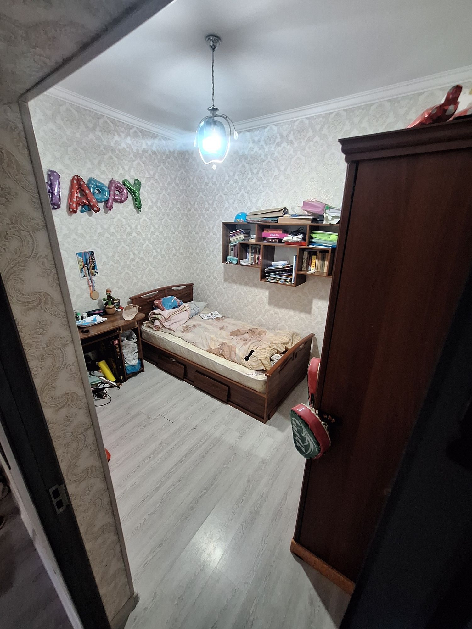 Продаётся дом на земле со всеми удобствами