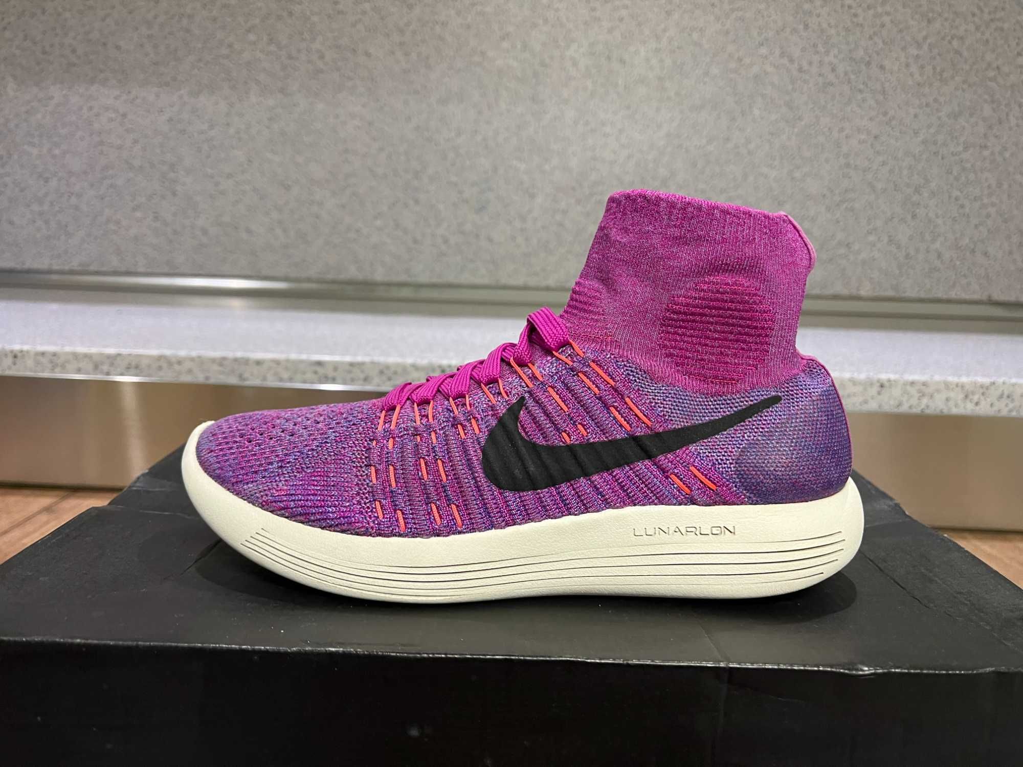 ОРИГИНАЛНИ *** Nike Lunarepic Flyknit Purple