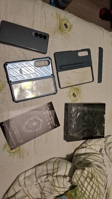 Telefon pliabil Samsung fold 4 de 256gb