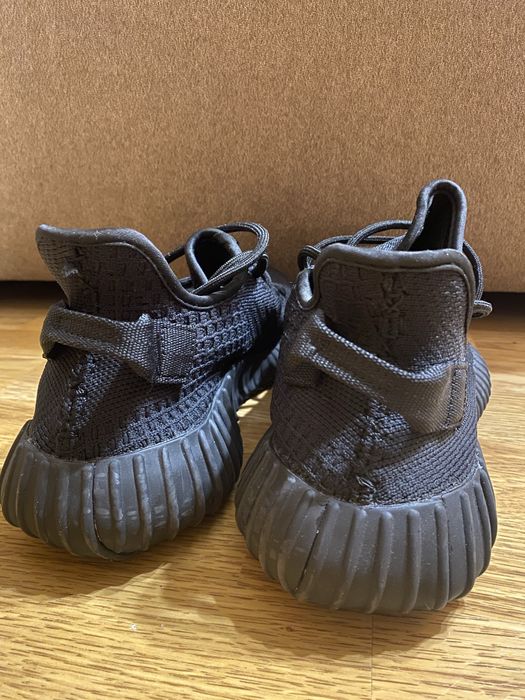 Yeezy Boost 350 V2 Onyx