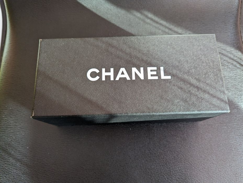 Ochelari de soare  Chanel