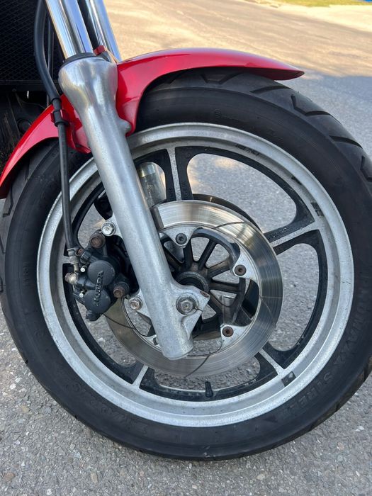 Honda Magna VF700C