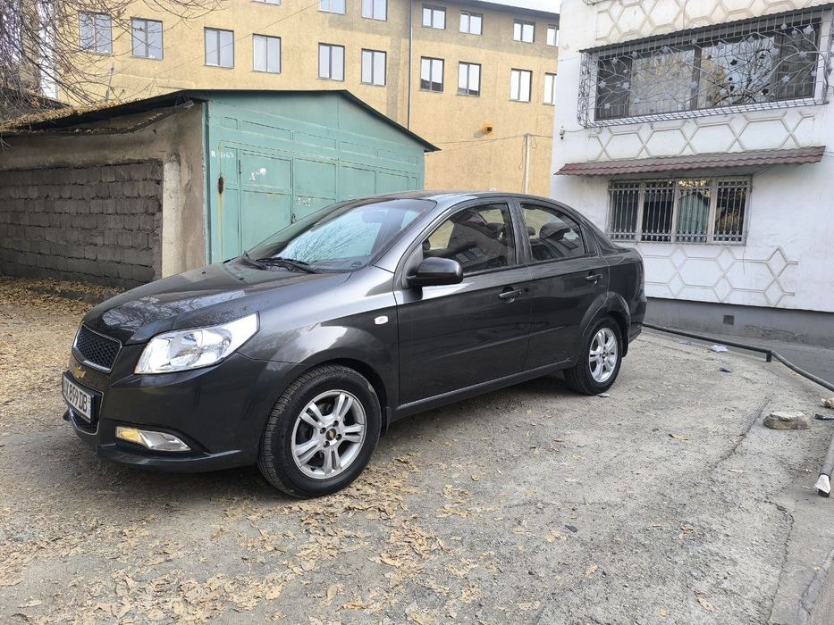 Продаётся своя Нексия 3 автомат