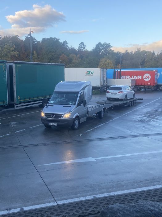 Tractari auto intern si international